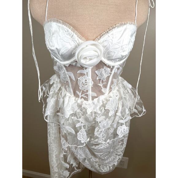 For Love & Lemons Zara Floral Lace Bustier Rosette White Mini Dress Size Small - Picture 4 of 10